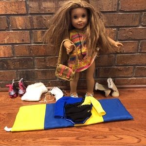American girl doll Lea with accessories